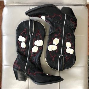 Nomad Buck cowboy boots black red cream floral 6